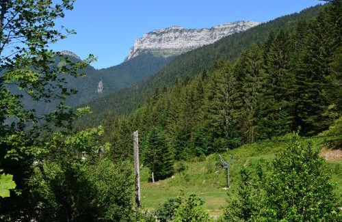 Saint-Pierre-d'Entremont House | Les ateliers du Cucheron