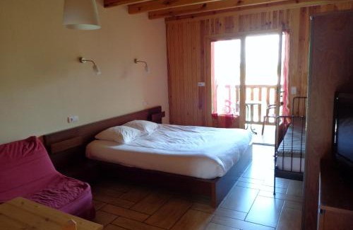 Allegre Hotel | Les ateliers du mont Bar