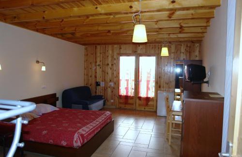 Allegre Hotel | Les ateliers du mont Bar