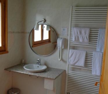 Allegre Hotel | Les ateliers du mont Bar