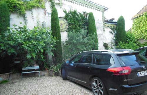 Cheny Bed & Breakfast | Les Bains Bed & Breakfast