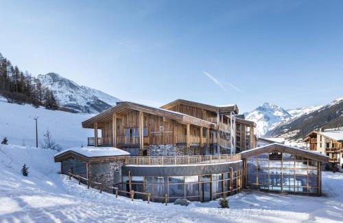 Lanslevillard Apartment | Les Balcons Platinium Val Cenis