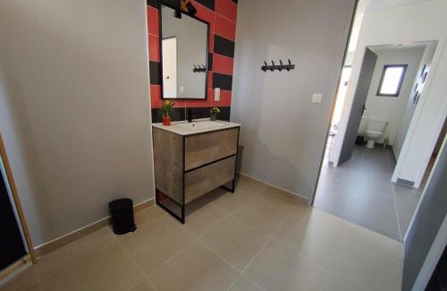Saint-Romain-sur-Cher House | Les bambous - 2 logements 10min du zoo neuf-confort-famille-jeux pour enfants