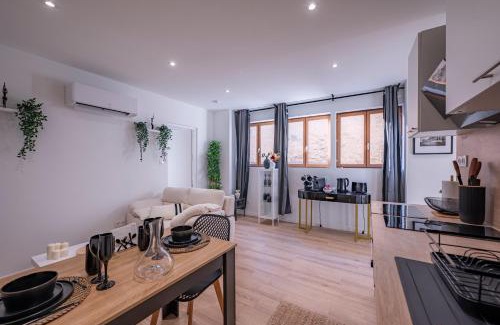 La Cote-Saint-Andre Apartment | Les Beaux Rêves - A 1h de Lyon