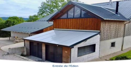 Laviron House | Les Bouloies I Gîtes familiaux I Vue dépaysante I Barbecue extérieur I Rénovation récente