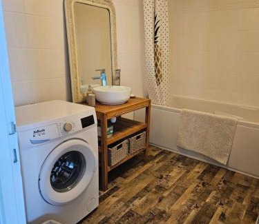 Chigny-les-Roses Apartment | Les Bulles au Féminin