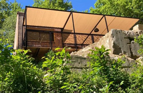 Lacoste House | Les Cabanes de la Fontaine