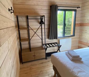 Compiegne Bed & Breakfast | Les Cabanes du Moulin de l'Ortille & SPA
