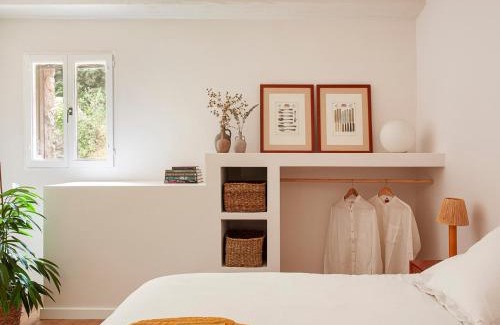 Centelles House | Les Canes 2
