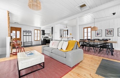 Saint Irenee Ski Chalet | Les Capelans | Fireplace | BBQ | River View