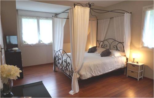 Pleguien Bed & Breakfast | Les Centauris