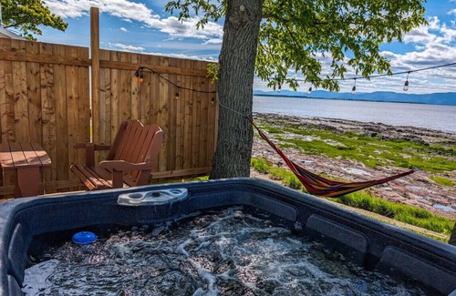 Cap-Saint-Ignace Ski Chalet | Les Chalets Bleus - Traditional chalet by the river banks - Cottage 9