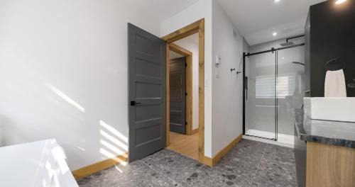 Saint-Raymond Ski Chalet | Les Chalets Immersion