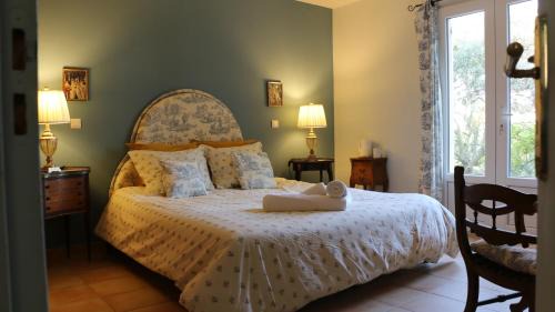 Cabrieres-dʼAigues Bed & Breakfast | Les Chambres de Fanny