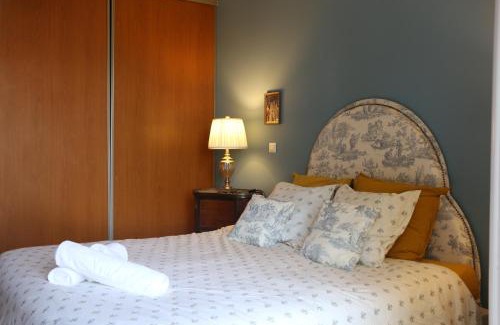 Cabrieres-dʼAigues Bed & Breakfast | Les Chambres de Fanny