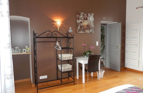 Moreilles Bed & Breakfast | Les Chambres de Manou