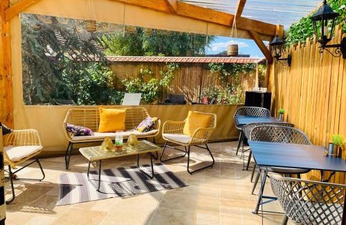 Fontaine-Sous-Jouy Bed & Breakfast | Les chambres du Bonheur