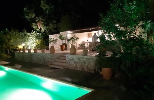Belcodene Bed & Breakfast | Les Chambres Manon en Provence - Piscine, Spa, Tennis