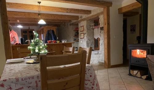 Montmin House | Les Chanterelles Montmin