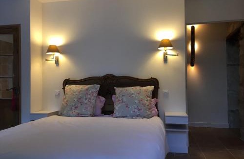 Saint-Antoine-Cumond Bed & Breakfast | Les Chantours, Domaine naturel arboré et fleuri de15 hectares