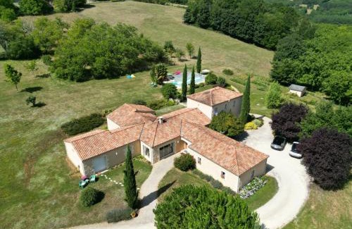 Veyrines-de-Domme Bed & Breakfast | Les Chenes Rouges