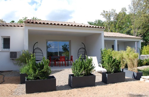 Baudinard-sur-Verdon Apartment | LES Cigales