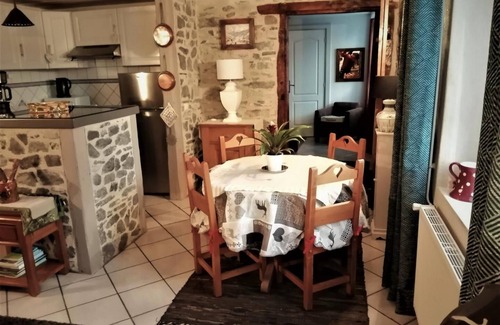 Ugine House | LES Clarines DE Mont-dessous