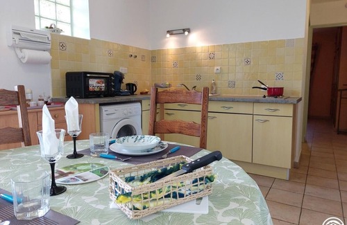 Cormoranche-sur-Saone House | Les Cocottes - CORMORANCHE SUR SAONE