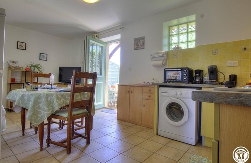 Cormoranche-sur-Saone House | Les Cocottes - CORMORANCHE SUR SAONE