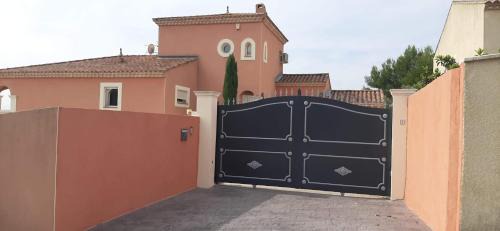 Beaucaire Bed & Breakfast | Les Collines d'Ugernum