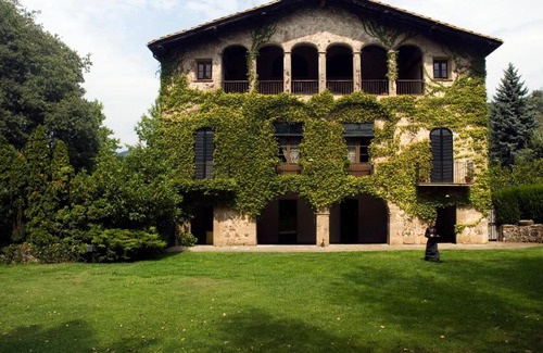 Olot House | Les Cols Pavellons