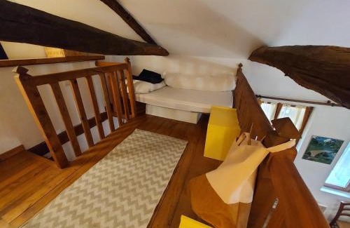 Saint-Julien-d'Arpaon House | Les Copains a Bord - gites