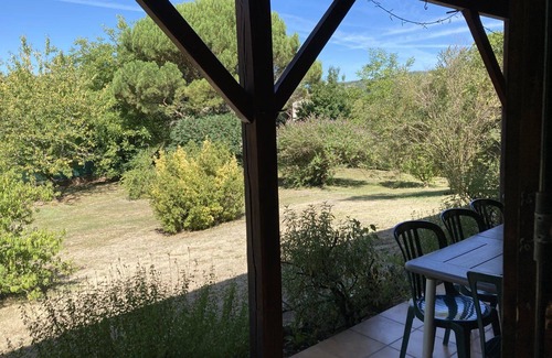 Calvignac House | Les Costes, Calvignac. Large house with pool. Close to the river.