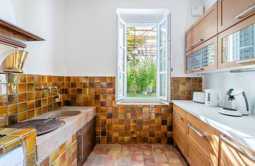 La Ciotat Ski Chalet | Les Délices House, the countryside in the old town