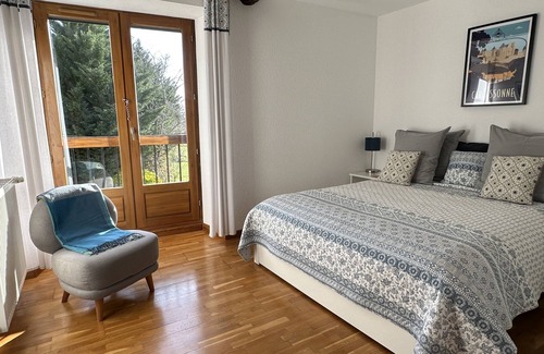 Saint-Jean-de-Paracol Bed & Breakfast | Les Deux Chevaux Guesthouse