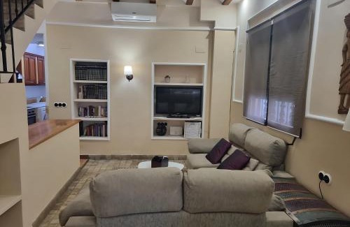 Montserrat House | Les Dos Nines