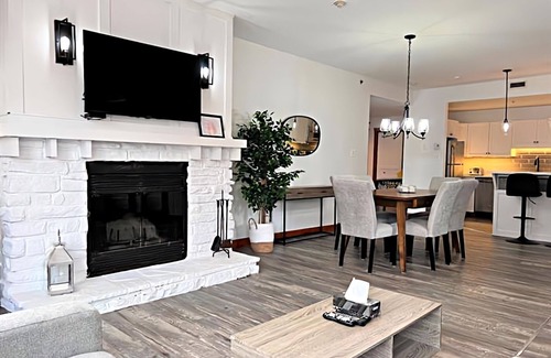 Mont-Tremblant Condo | Les Eaux 227-1 by Escapades Tremblant