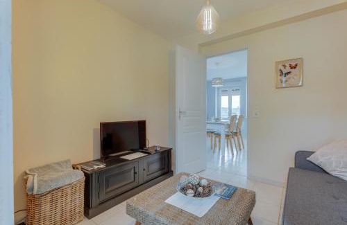 Saint-Benoit-des-Ondes Apartment | Les Ebihens