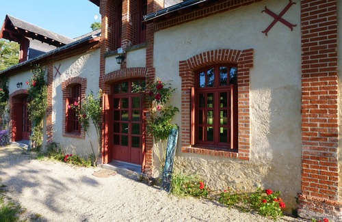 Ambillou House | Les Ecuries - Beautiful gîte for 8 people, in the heart of nature