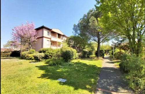 Toulouse West Apartment | Les Elfes - avec entrée autonome, clim neuve, jardin, parking privé & gourmandises offertes ! -