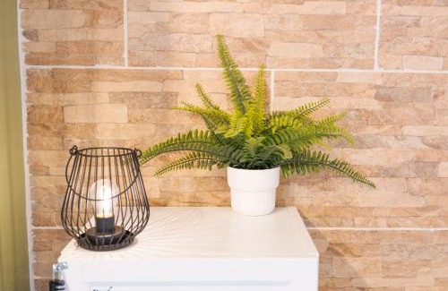 Toulouse West Apartment | Les Elfes - avec entrée autonome, clim neuve, jardin, parking privé & gourmandises offertes ! -