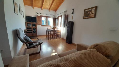 Gatova House | Les Eres de Gátova