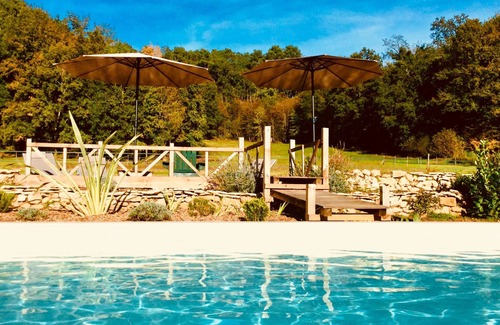 Villefranche-du-Perigord Cottage | Les Fleurs at Manoir Bourgale, central Dordogne, 50 acre park - peace!