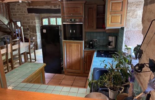 Camps-Saint-Mathurin-Leobazel House | Les Fourniols