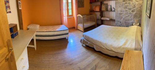 Camps-Saint-Mathurin-Leobazel House | Les Fourniols