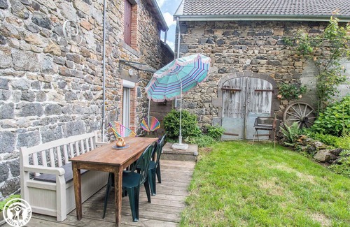 Charbonnieres-les-Varennes House | Les Canaillous - Charbonnieres-les-varennes