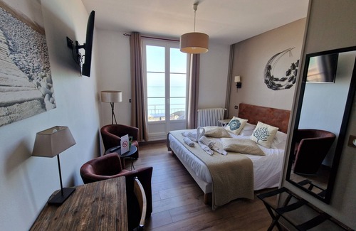 Veulettes-sur-Mer Hotel | Les Fregates