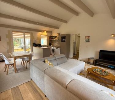 Salon House | Les gîtes de la Joubertie