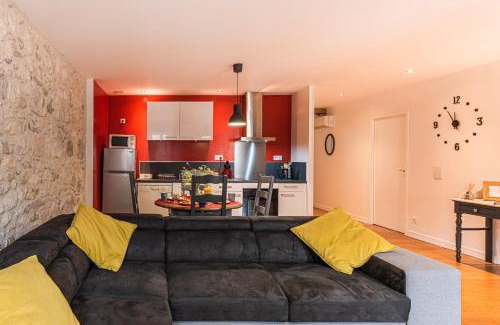 Nerac Apartment | Les Gîtes du château - L Appartement du Roi - Magnifique Appartement face au château