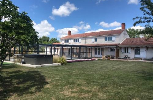 Saint-Cyr-en-Talmondais House | les gîtes de La Cossais